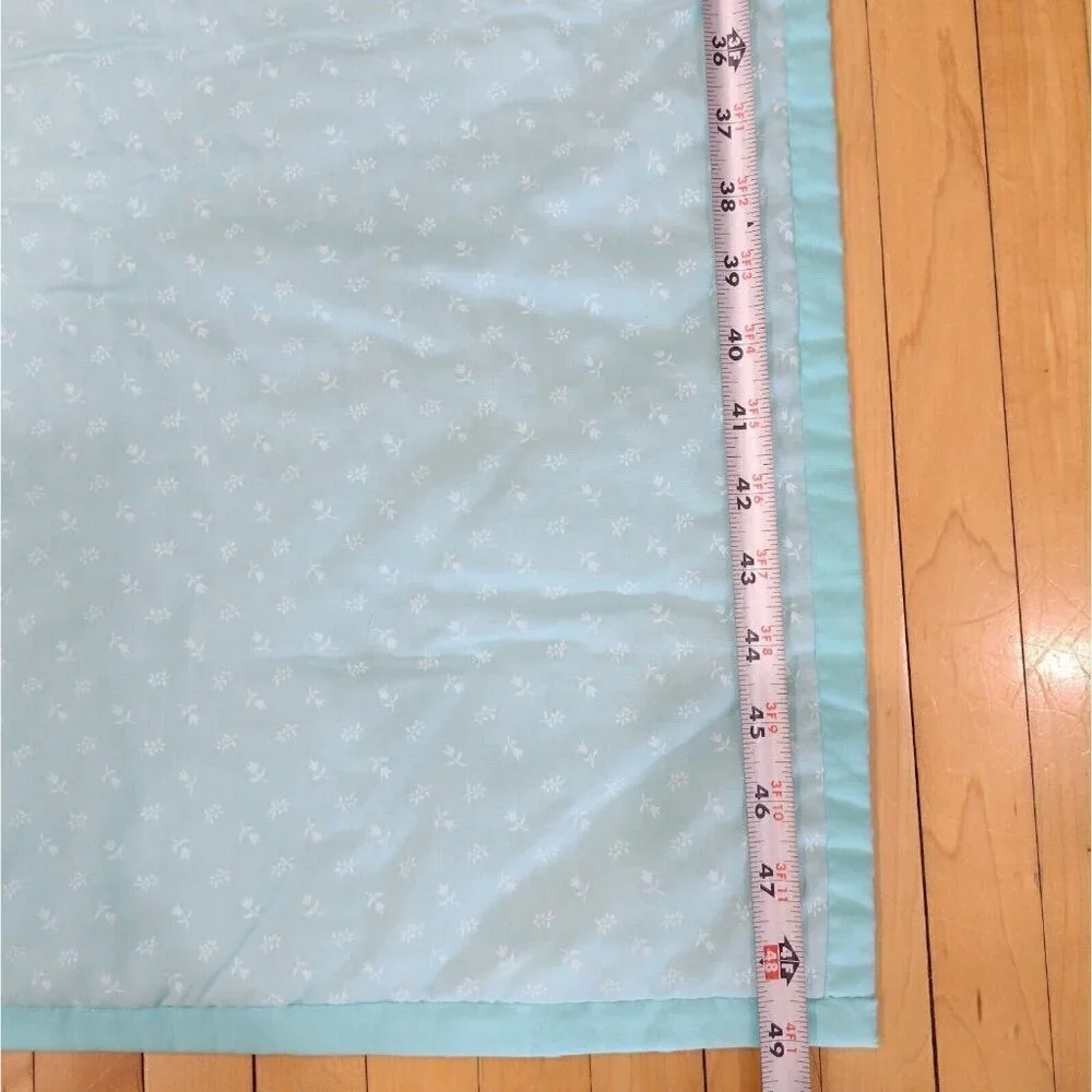 Handmade Sunbonnet Sue Dutch Girl Patchwork Baby Quilt Turquoise White 40 X 49